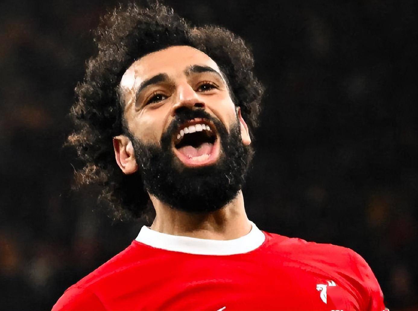 萨拉赫迎来二十赛季出色发挥，巴塞罗那观众热烈欢呼！