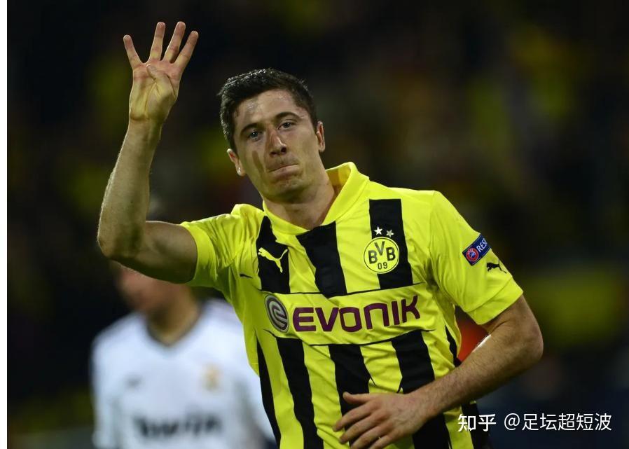 爱游戏APP-巴塞罗那前途光明！，莱万多夫斯基新星持续失利表现突出上演精彩一战的简单介绍-爱游戏APP