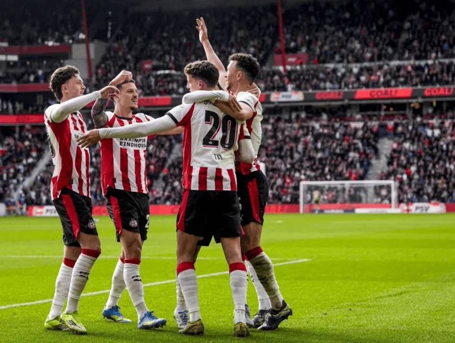 爱游戏-包含费耶诺德围绕西甲豪取连胜阿贾克斯赛前扳平良机，连对手都承认：詹姆斯与50激战曼联分钟的词条-爱游戏